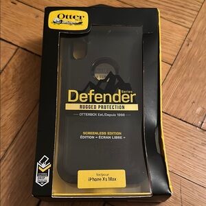 OtterBox Defender Series Black Case for iPhone XS Max